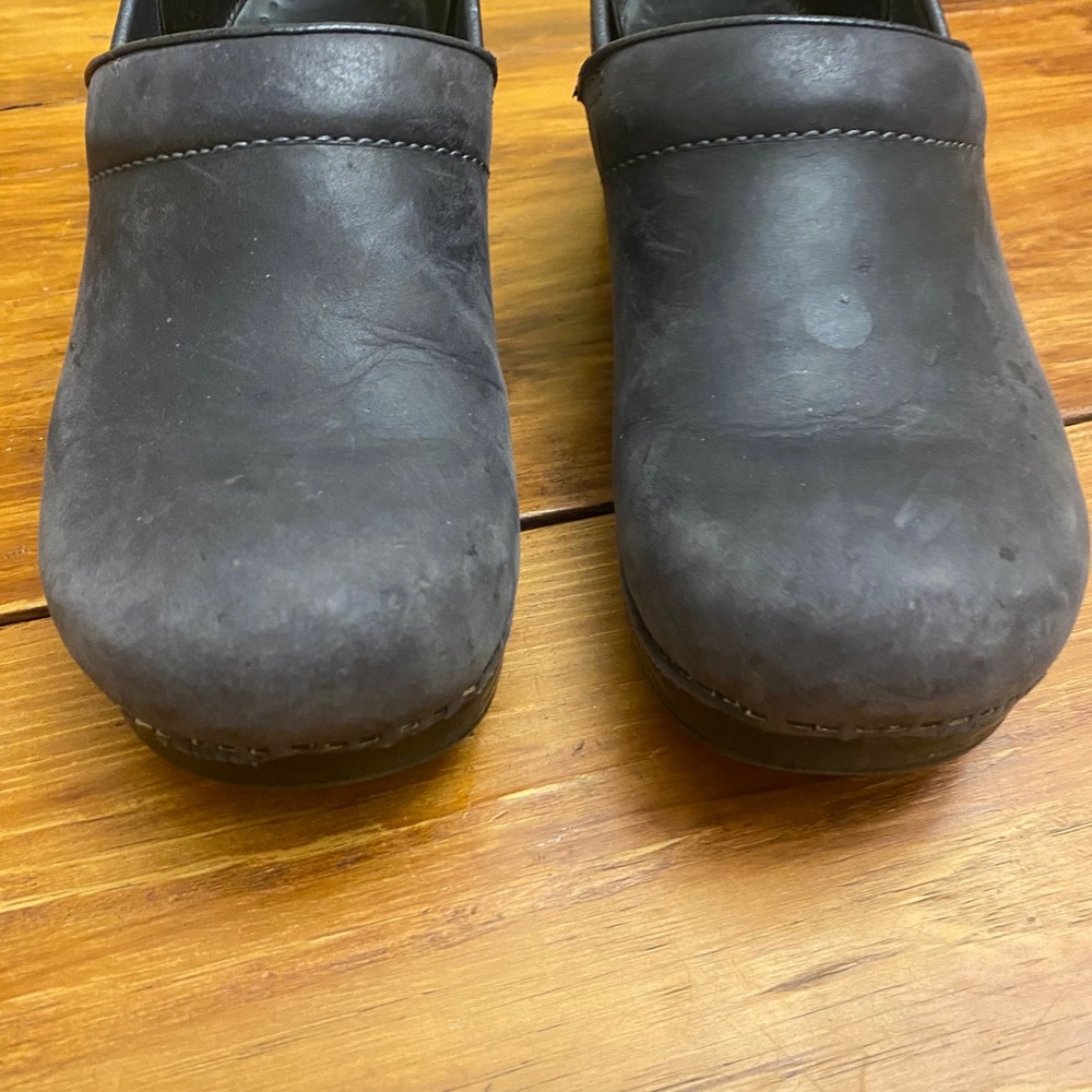 Dansko Gray Leather Clogs Shoes Womens Size 40 EU Comfort‎ Slip On Casual *FLAW - Picture 2 of 12